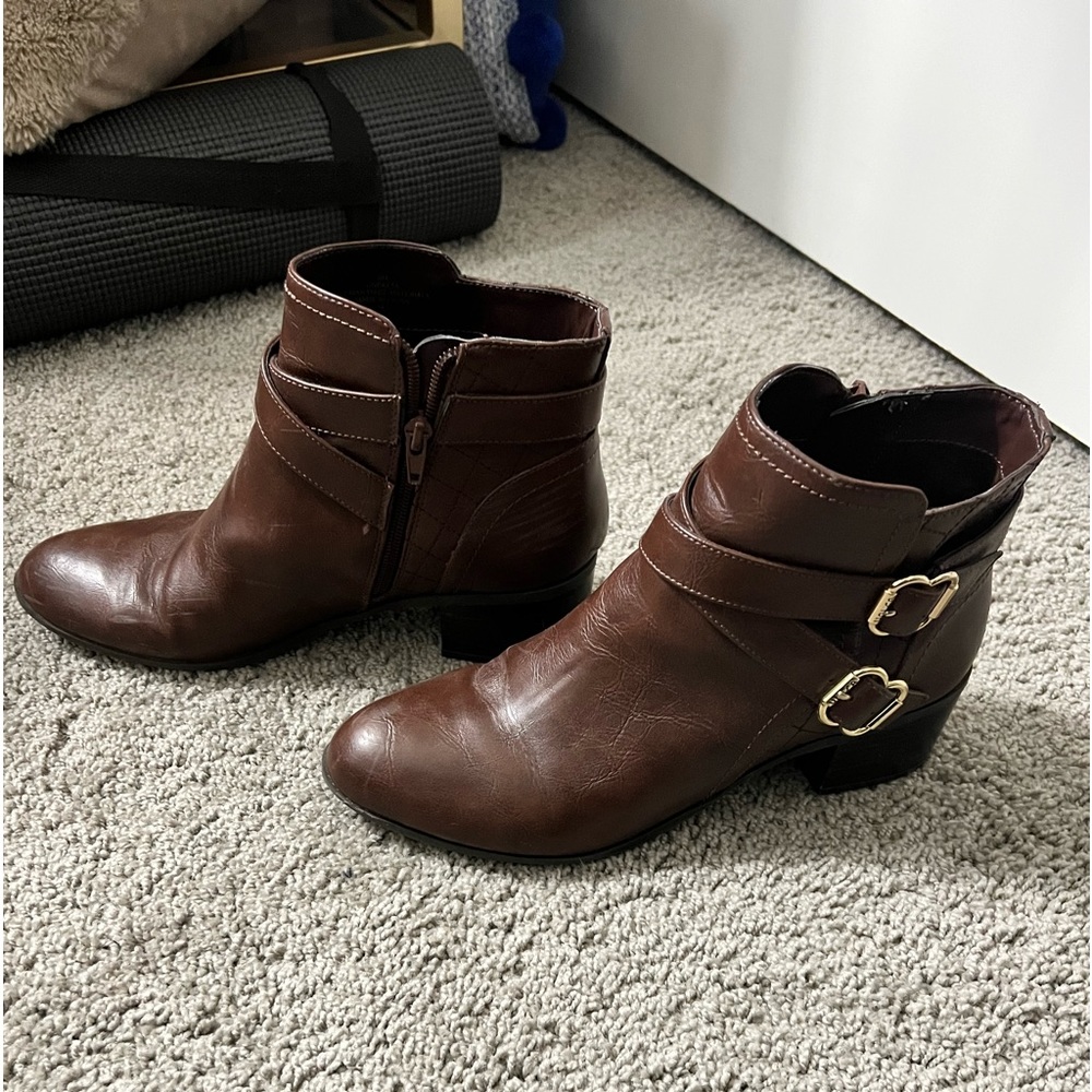 black booties size 8.5 - Picture 3 of 4